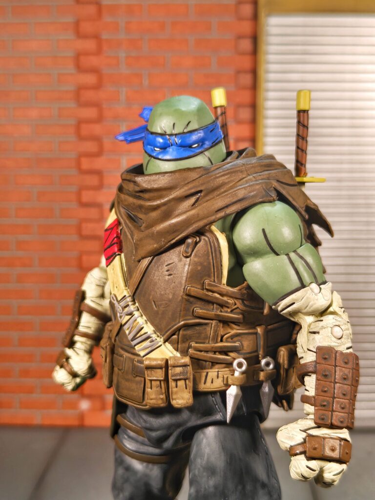 Figure Feature # 1: NECA TMNT The Last Ronin Leonardo
